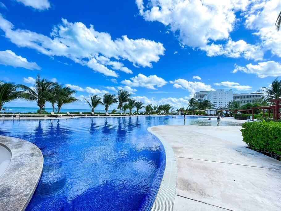 Punta Me Luxury Apartments Ocean View & Beach Front In Amara 칸쿤 외부 사진