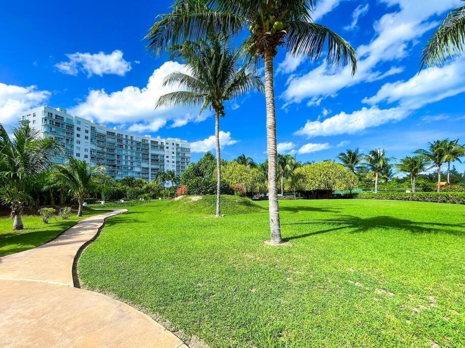 Punta Me Luxury Apartments Ocean View & Beach Front In Amara 칸쿤 외부 사진
