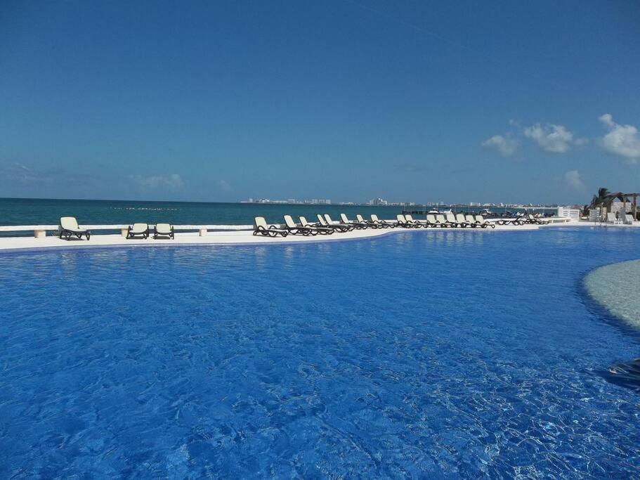 Punta Me Luxury Apartments Ocean View & Beach Front In Amara 칸쿤 외부 사진